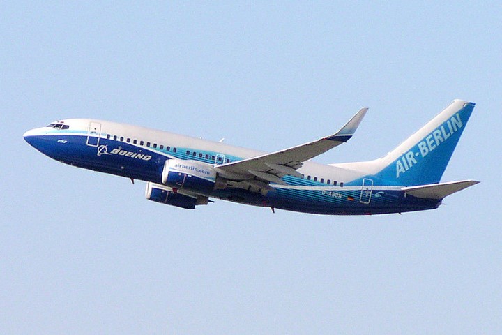 Flugzeug am Himmel